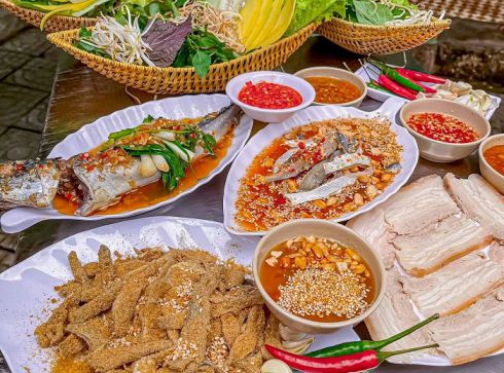 15 món ăn Đà Nẵng gây thương nhớ tại thành phố đáng sống nhất Việt Nam