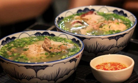 Lưu ngay những hàng quán bún quậy tại Phú Quốc ngon nức tiếng