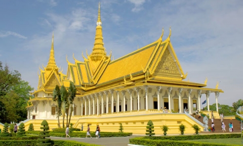 Khám phá Cung điện Hoàng Gia Campuchia tại đất nước chùa tháp