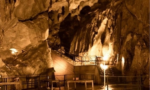 Khám phá hang Quân y Cát Bà – Niềm tự hào của Quân y Việt Nam  