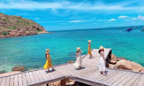 Khám phá vẻ đẹp hoang sơ Hòn Khô Quy Nhơn 