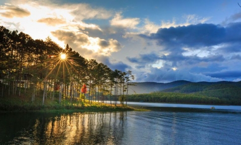 Khám phá khu du lịch hồ Tuyền Lâm Đà Lạt - Lá phổi xanh của thành phố sương mù