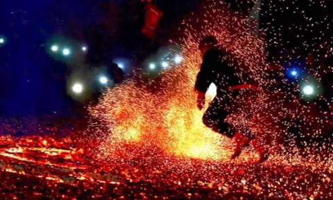 Độc đáo lễ hội nhảy lửa ở Tuyên Quang của dân tộc Pà Thẻn 