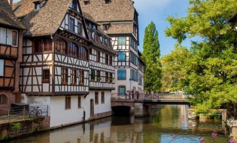 Khám phá thành phố Strasbourg trái tim quyến rũ giữ lòng nước Pháp