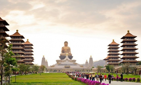 Hành hương “Kinh đô Phật giáo xứ đài” - Phật Quang Sơn Tự