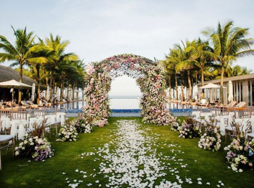 10 nơi tổ chức đám cưới bãi biển tuyệt đẹp