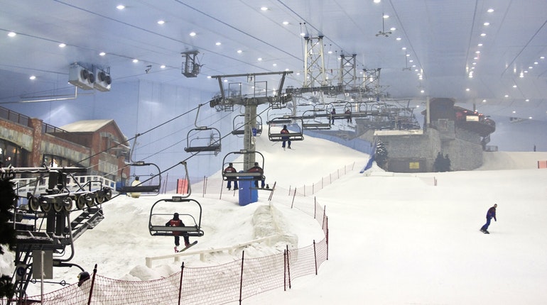 Thỏa mãn đam mê trượt tuyết ở Ski Dubai