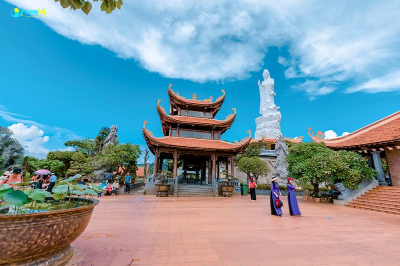 du lịch chùa Hộ Quốc tại Phú Quốc