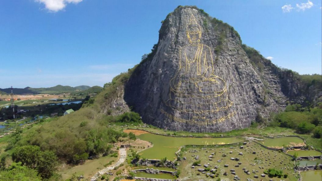 Vẻ đẹp độc đáo của núi Trân Bảo Phật Sơn ở Pattaya Thái Lan
