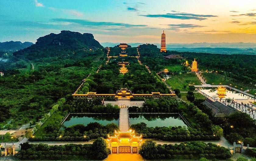 Ngôi chùa rộng nhất Việt Nam