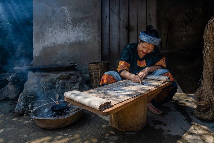 Giới thiệu về làng nghề dệt lanh Lùng Tám