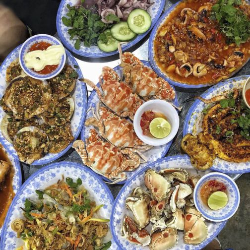 Kinh nghiệm ăn uống tại Bãi Cát Vàng Đà Nẵng