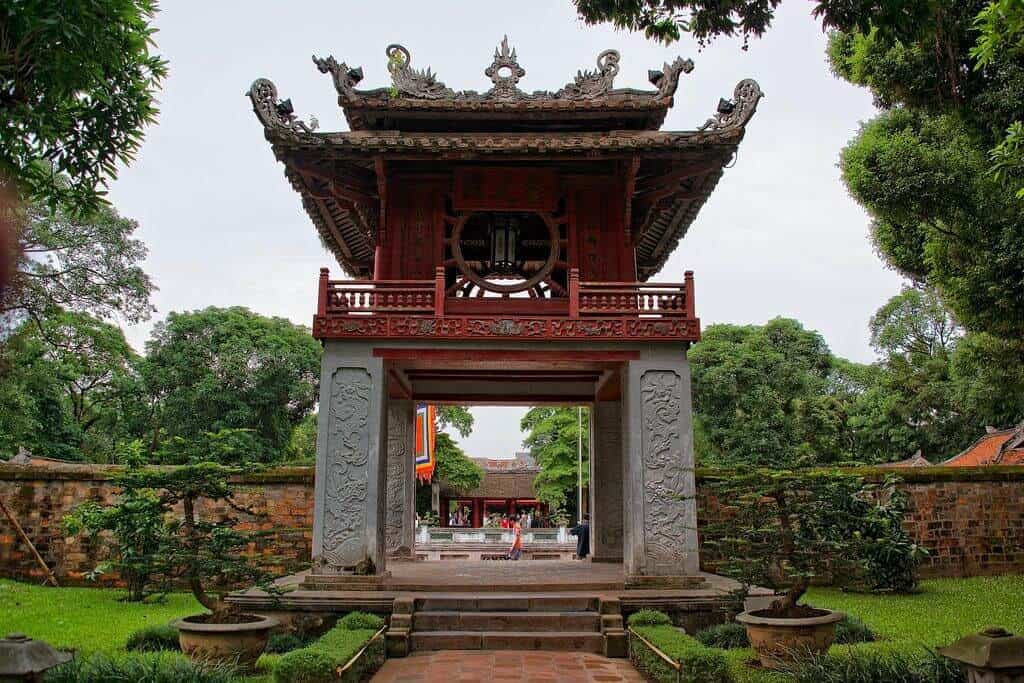 văn  miếu quốc tử giám