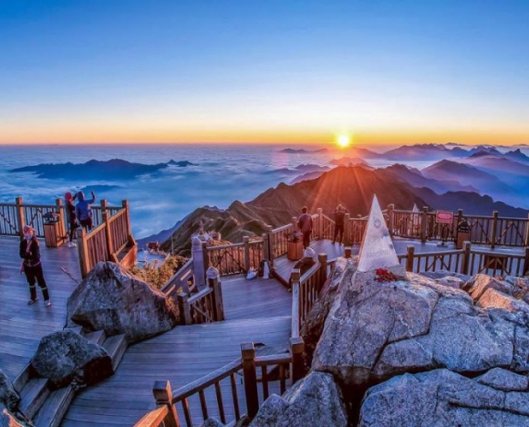 TOUR HÀ NỘI - NINH BÌNH - HẠ LONG - YÊN TỬ - SAPA 6N5D