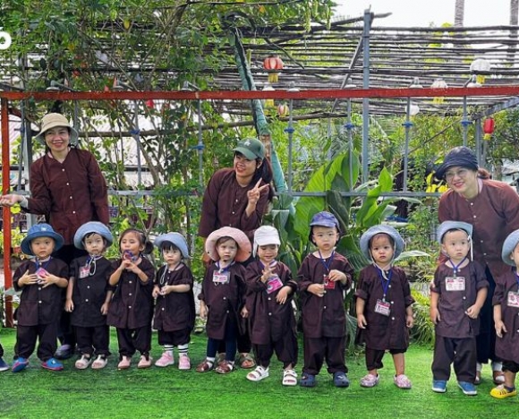 Tour Trải Nghiệm Nông Trại Ong Vàng